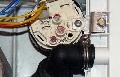 Замена трубки прессостата Indesit WISL 82