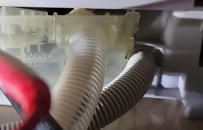 Замена шланга Aquastop на Bosch WLG24260